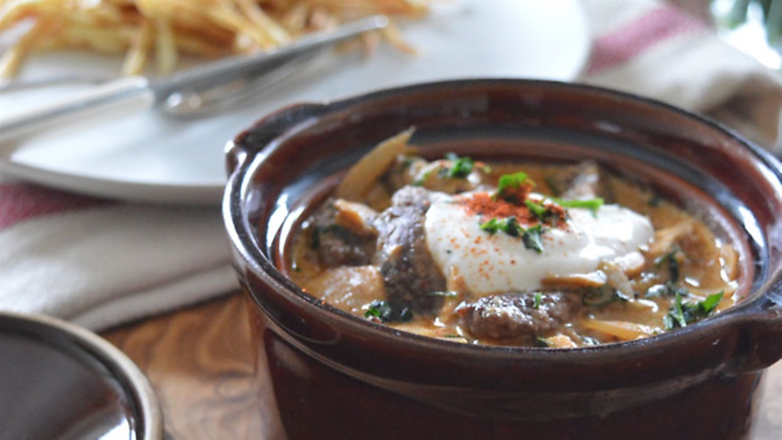 Venison stroganoff with rosemary-salted chips