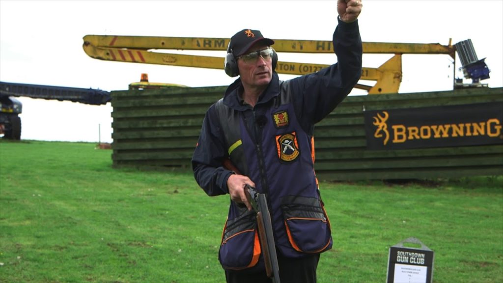 New chair for clay shooting instructor body